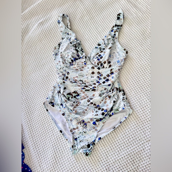 DKNY Ruffle Plunge Underwire Tummy Control One Piece Swimsuit White Swimwear - Picture 6 of 16